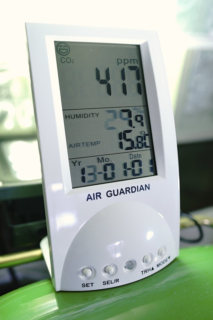 Air quality monitor